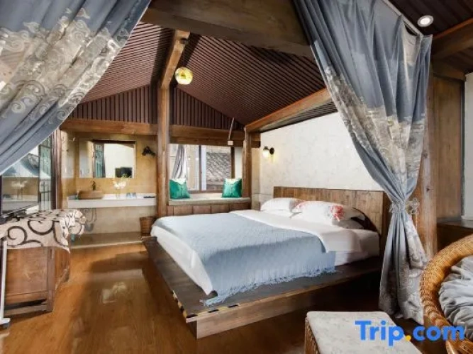 Family Suite with view