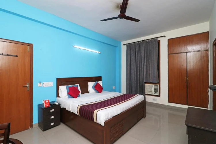 Hotel Akash Palace