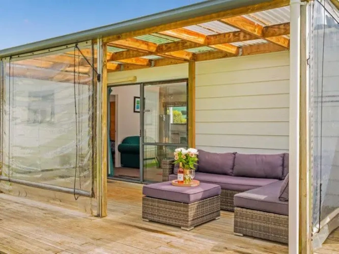2 Bedrooms Cottage