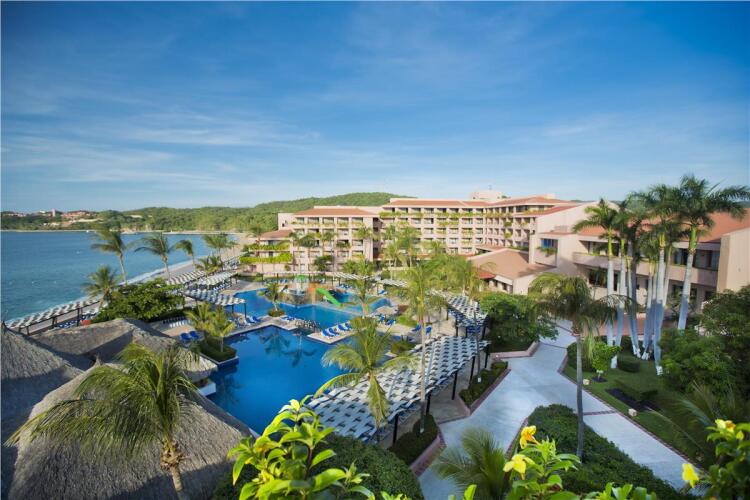 Imagen de Barcelo Huatulco   All Inclusive