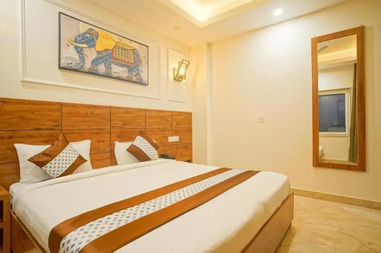 Hotel Nirvana Bliss Behind Parmarth Niketan