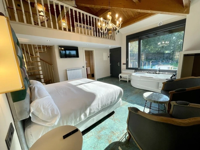 Luxury Suite