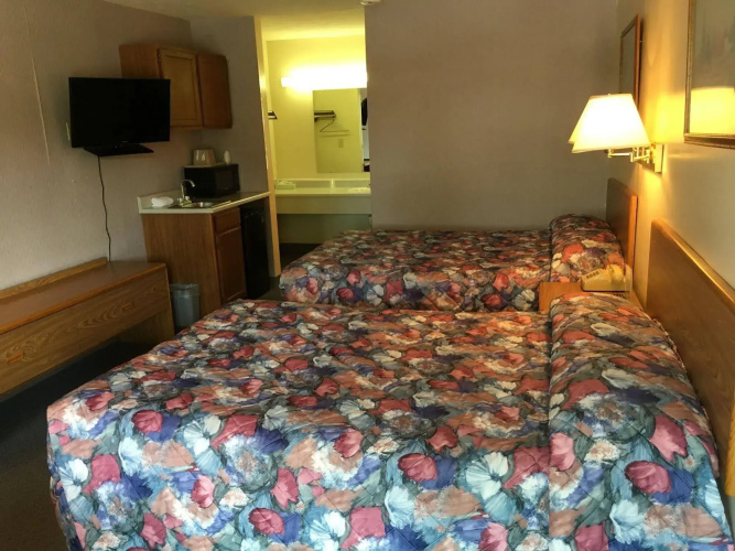 Salt Creek Inn
