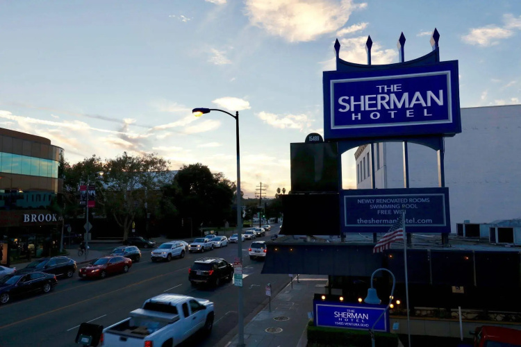 The Sojourn Los Angeles - Sherman Oaks
