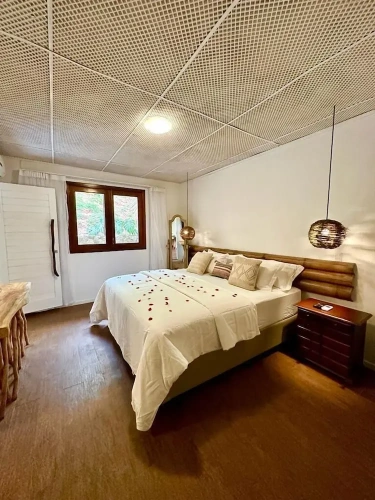 Deluxe Bungalow