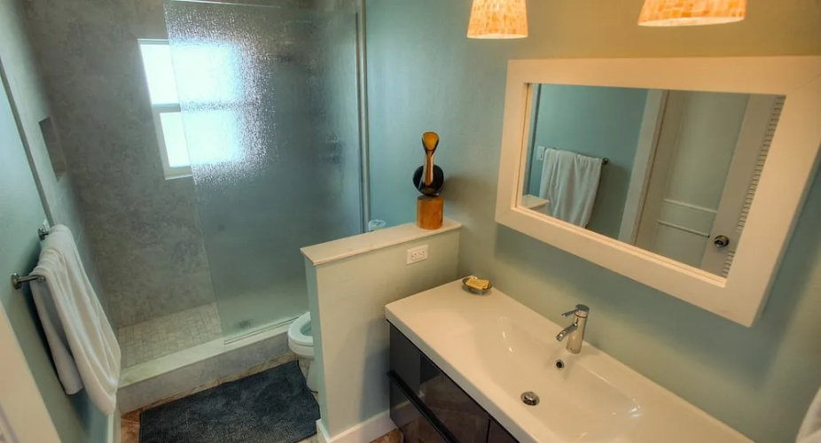 Breakaway Apartment 4
