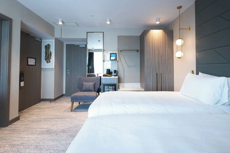 Standard Twin room with balcony and with lake view