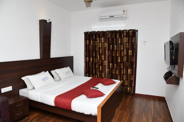 Standard Double room with balcony and with view