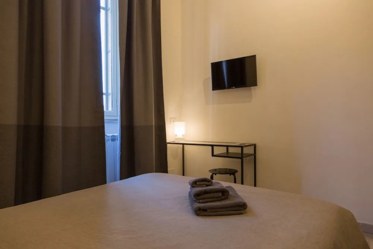 Romano Rooms
