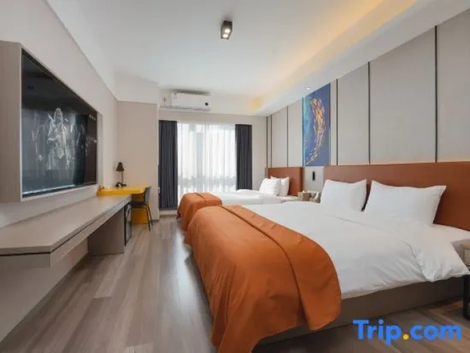 Standard Twin Family room