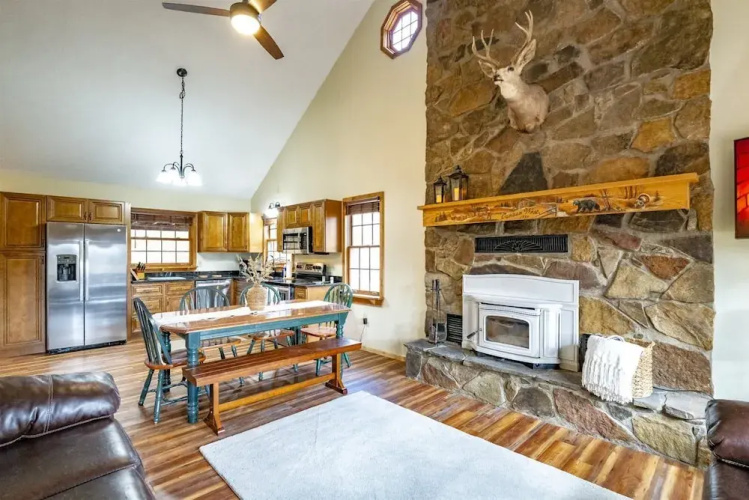 Sam`s Cabin