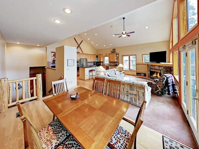 106 Teller Street Duplex 3 Bedrooms 2.5 Bathrooms Duplex