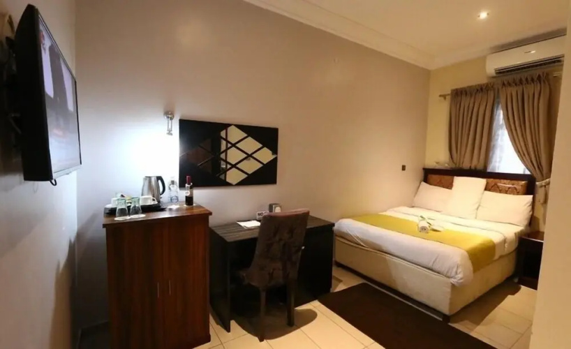 Cares Luxury Suites