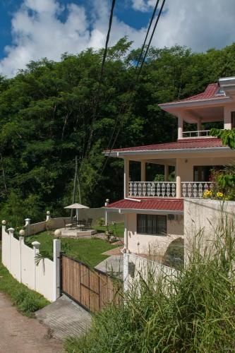 Charlotte Villa
