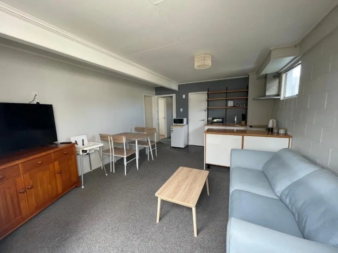 2 Bedrooms Cottage