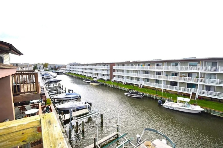 Waterside Six 302 2 Br Condo by RedAwning