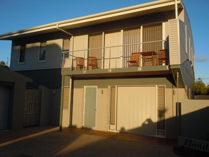 4 Bedrooms Cottage