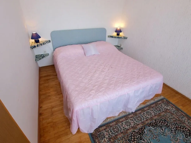 3 Bedrooms Apartment
