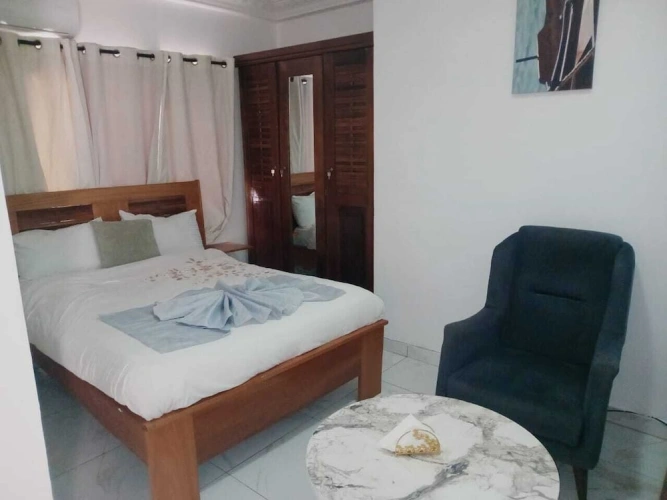 Economy room