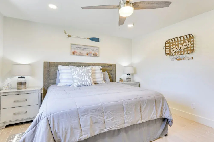 Miramar Beach Condo w/ Pool Access: Walk to Beach!