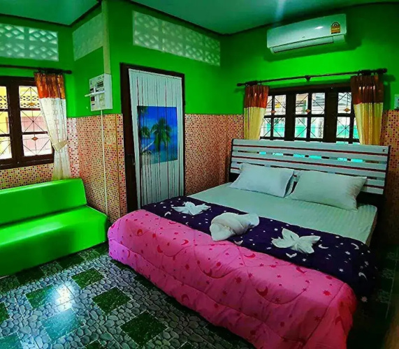Sky Beach Travel & Hostel