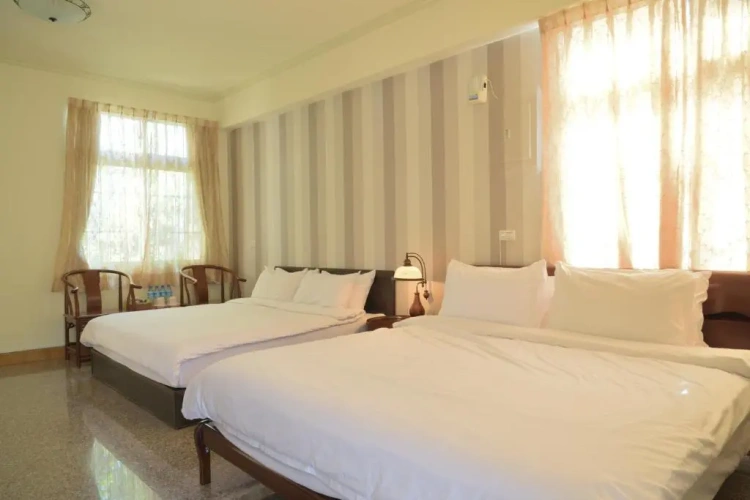 Standard Quadruple room with balcony and with mountain view
