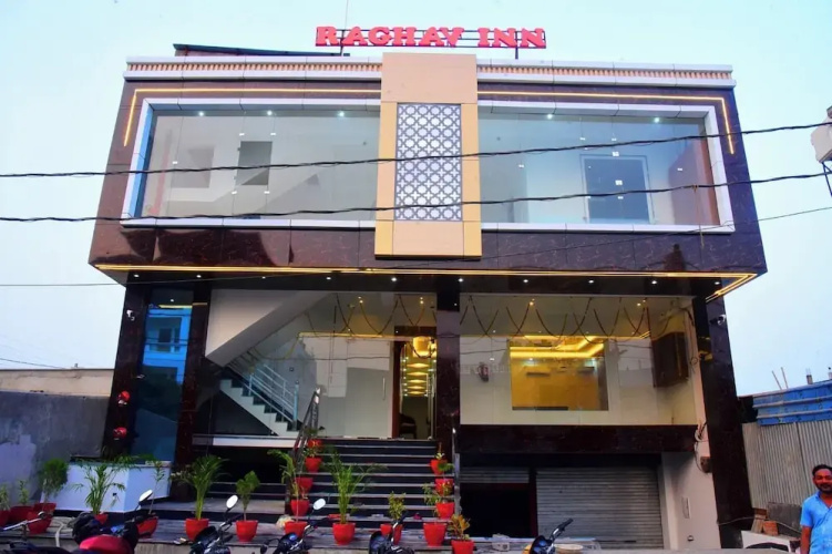 Hotel Raghav Inn - Faizabad