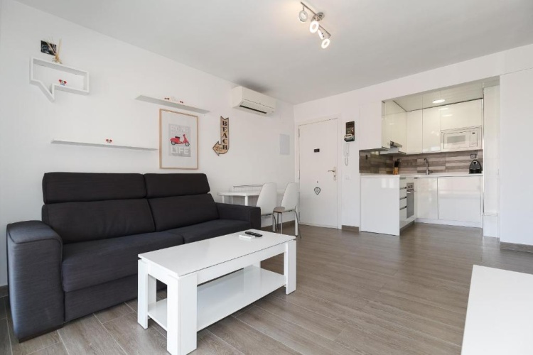 2 Bedrooms Apartment
