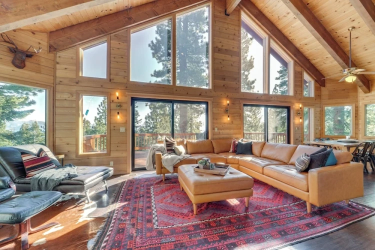 5 Bedrooms Cottage