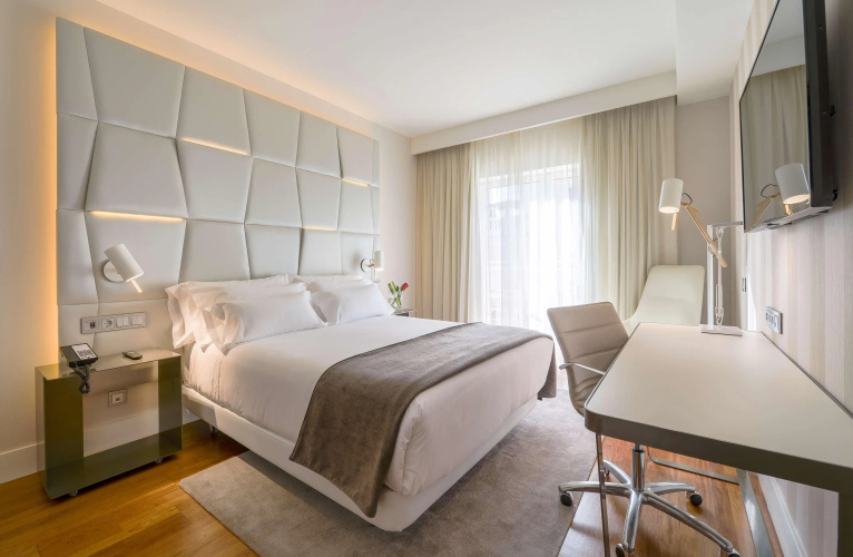 NH Collection Madrid Colón