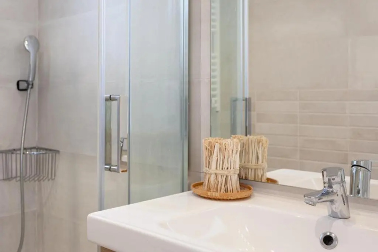 LLAFRANC 100 - calle Coral-