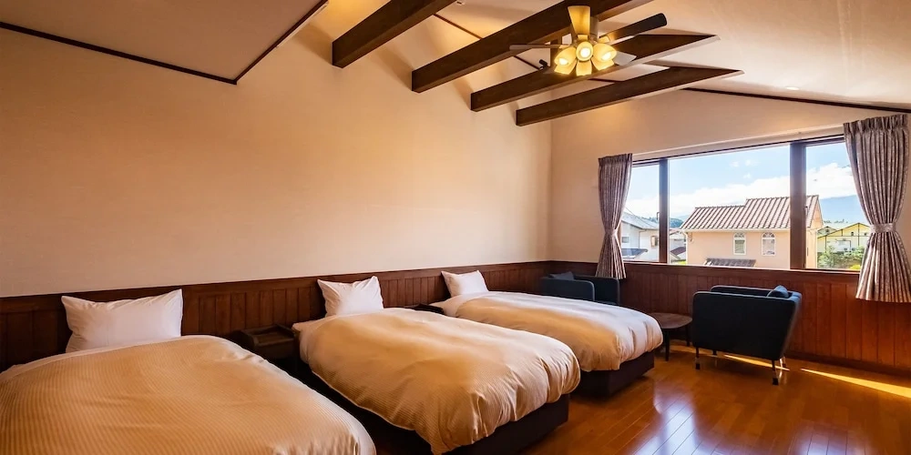2 Bedrooms Superior Cottage with balcony and with mountain view