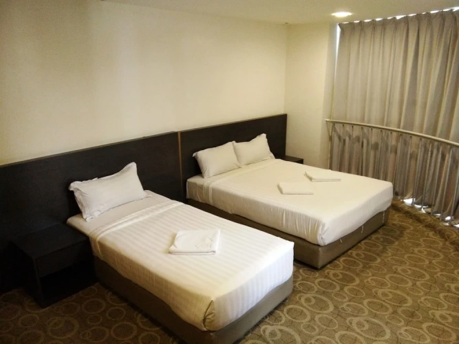 Standard Triple room