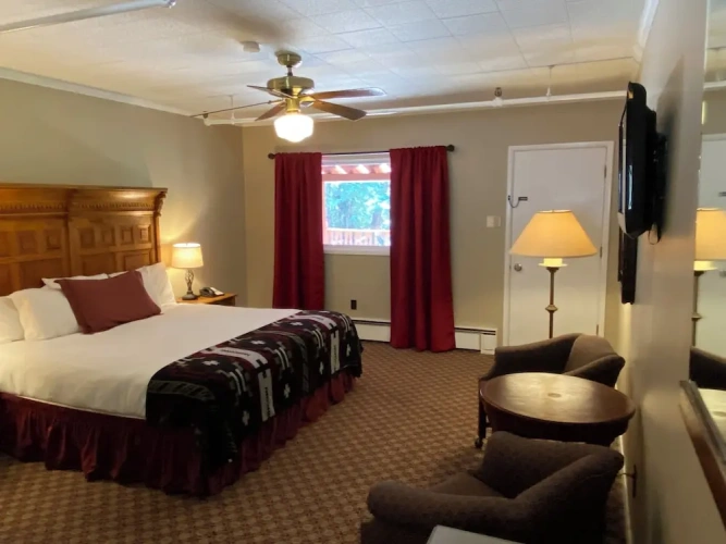 Deluxe Double room with mountain view
