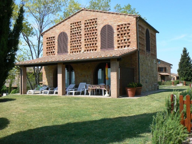 2 Bedrooms Cottage