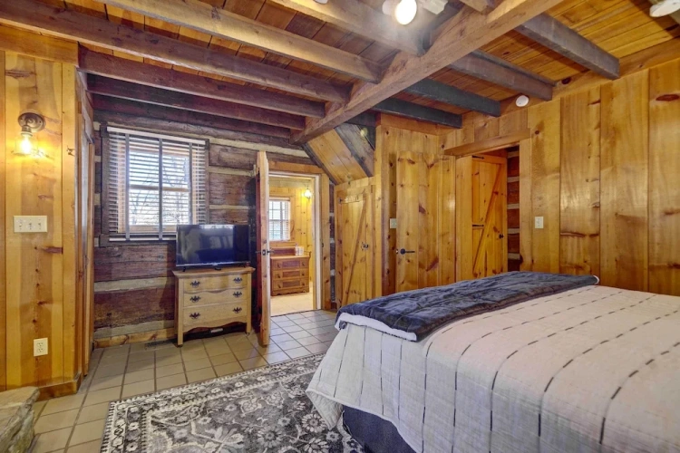 2 Bedrooms Cottage