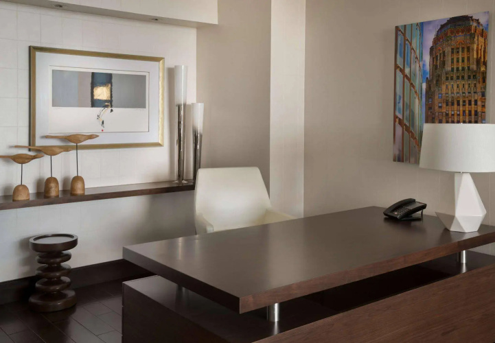 Buffalo Marriott at LECOM HARBORCENTER