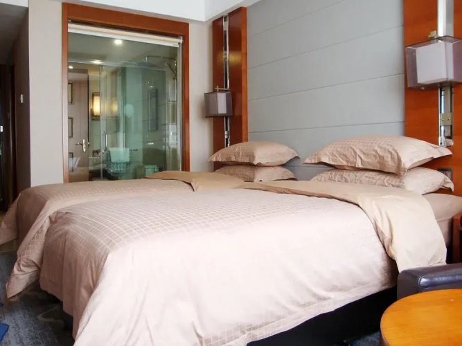 Eral Hotel