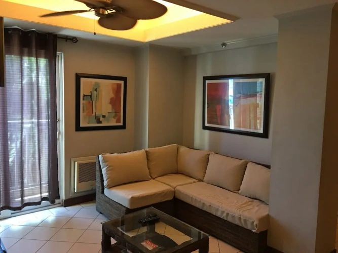 3 Bedrooms Standard Family room with balcony