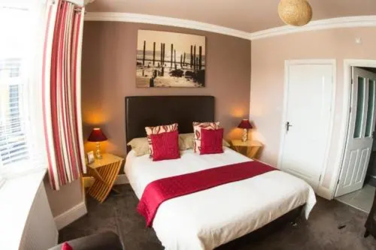 Newminster Cottage B & B