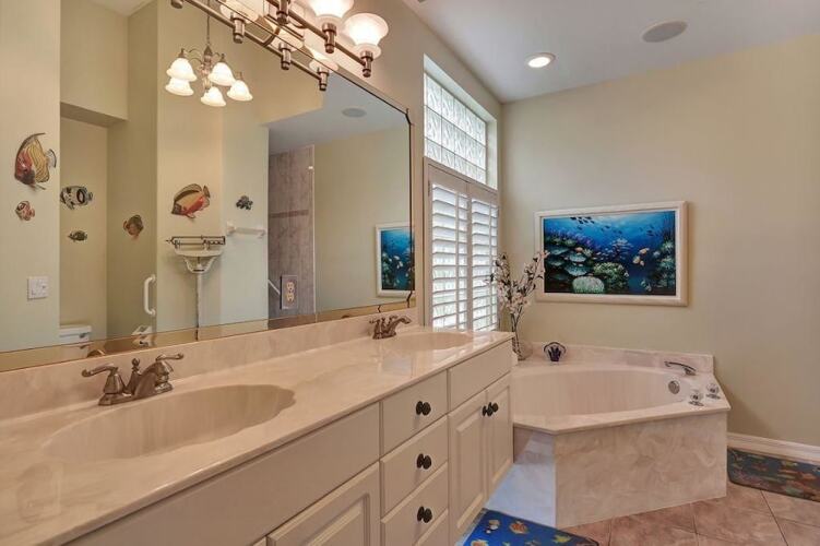 Timberline Drive Home Over view