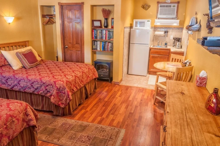 Standard Quadruple Family Basement room