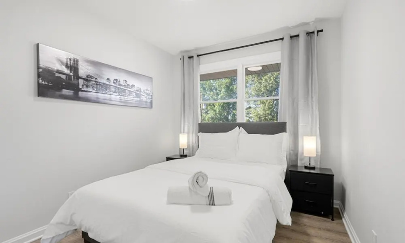 Upscale Old Town Views 3BD Lux