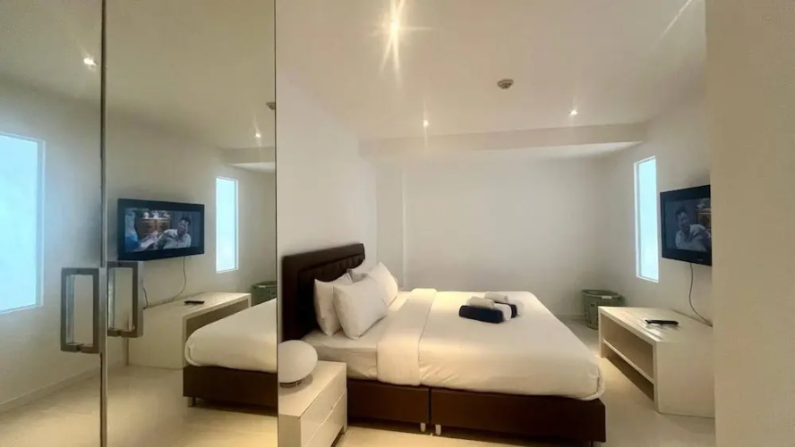B14 - 2 Bedroom Condo With Pool Access, Karon Beach