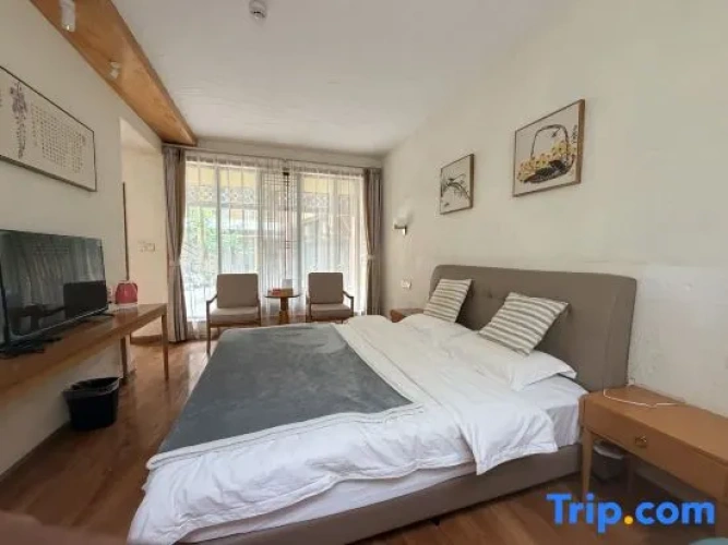 Standard Double room with garden view