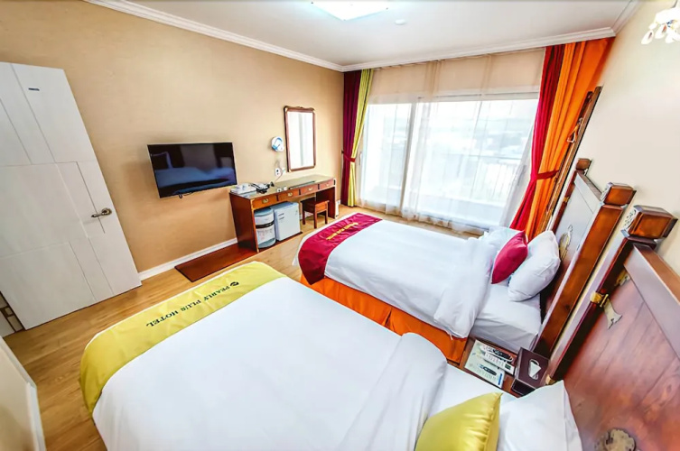 Hotel Pearly Plus