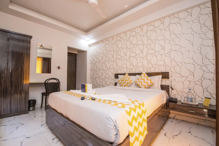 Fabhotel Eleanora