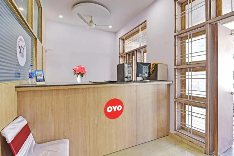 Super OYO Flagship Hotel Mickey Mouse