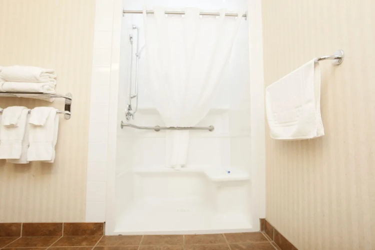 Olds Pomeroy Inn And Suites