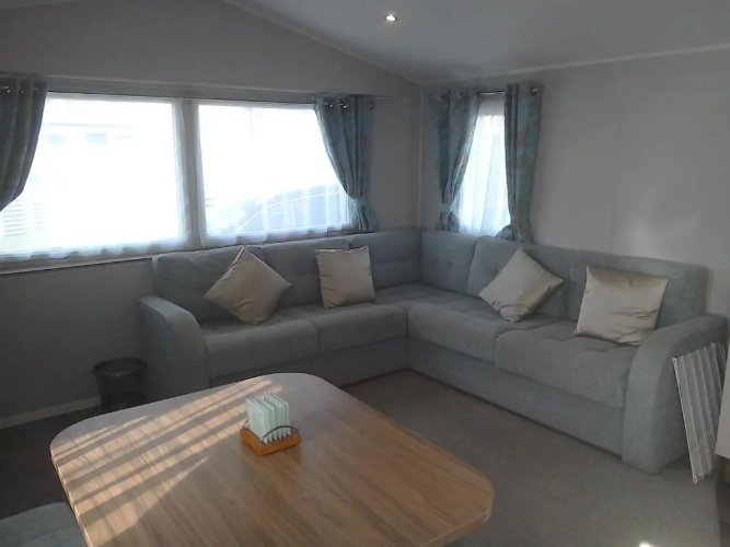 54 Apple Grove